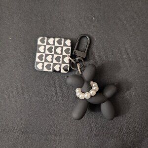 Black Balloon Dog Heart Keychain